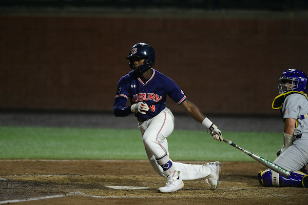 Auburn falls short in opener vs. LSU