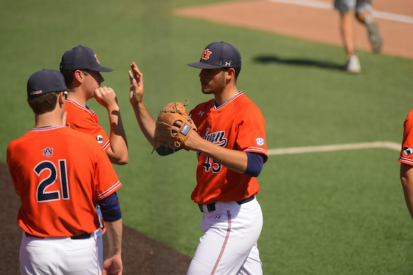 Auburn wraps up SEC home slate with series win