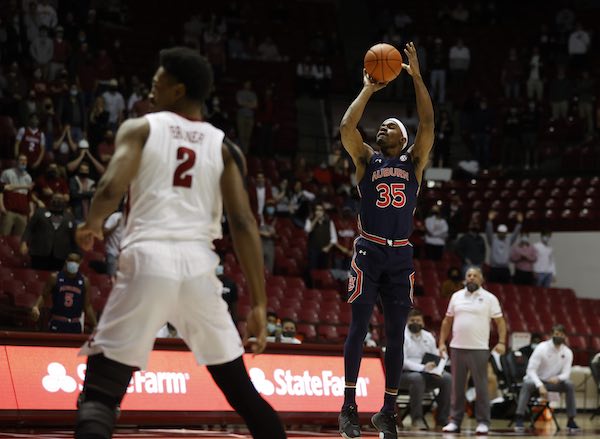 Auburn to face UConn to open Battle 4 Atlantis