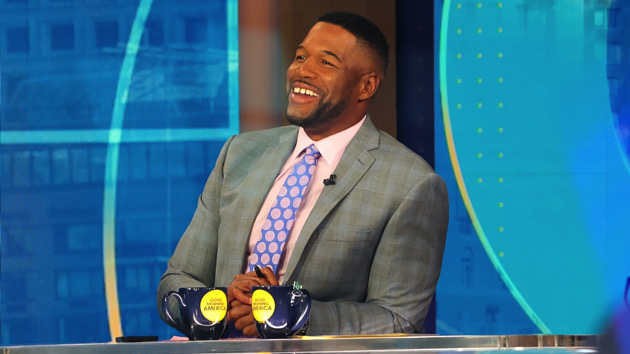 Michael Strahan inducted into Texas Sports Hall of Fame