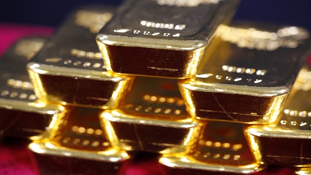 Gold prices hit a record high. Whats behind the surge?