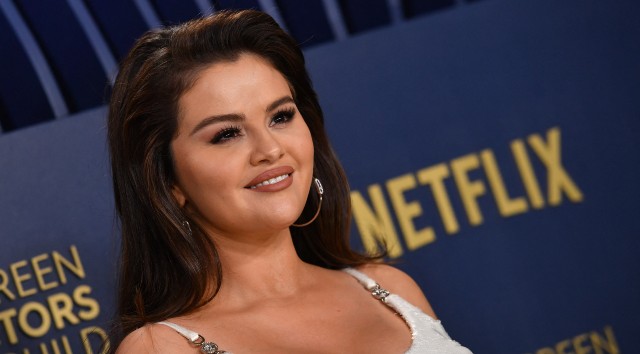 Selena Gomez denies claim she romanced JFKs grandson