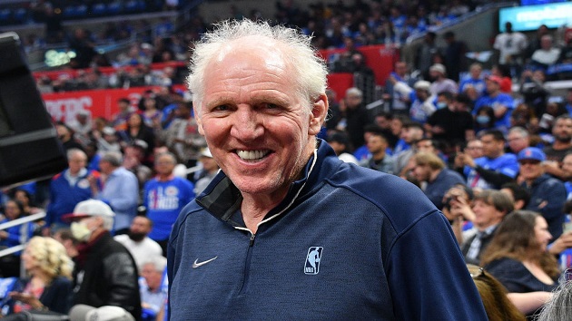 Basketball legend Bill Walton dead at 71