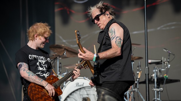 Ed Sheeran joins The Offspring onstage at BottleRock