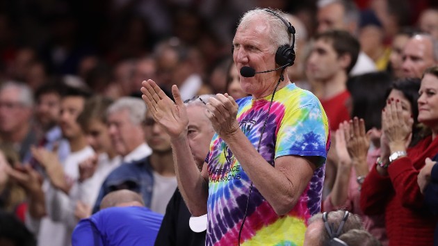 “Fare you well”: Dead & Company members pay tribute to basketball legend Bill Walton