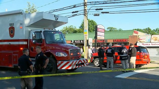 4 dead after minivan crashes into nail salon on Long Island, New York: Authorities