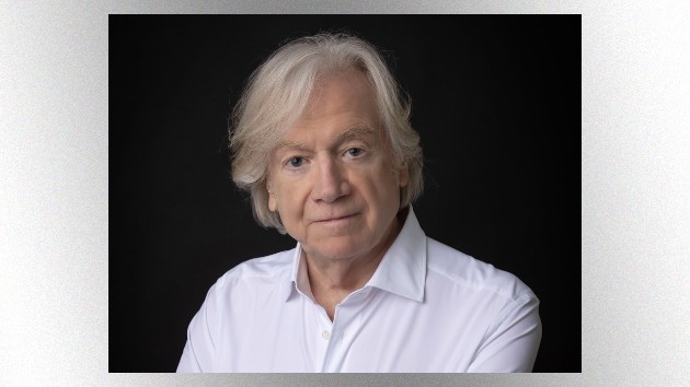 The Moody Blues’ Justin Hayward on his Blue World tour: “It’s about the music”