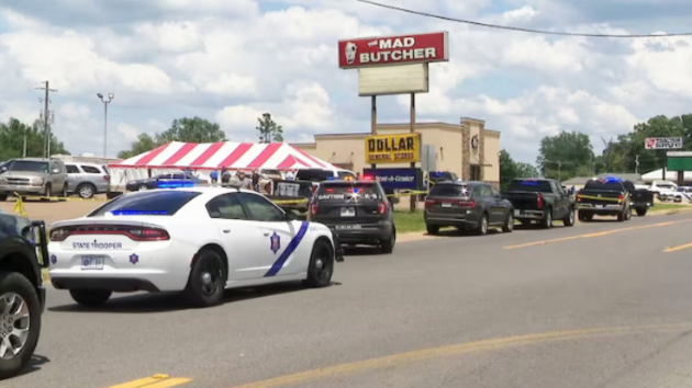 Arkansas grocery store shooting was completely random, police say