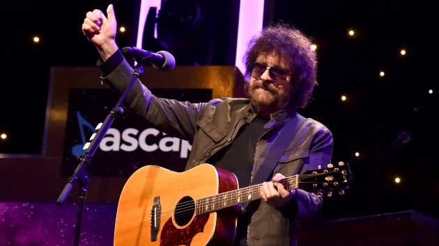 Jeff Lynne offers fans a chance to win an ELO VIP experience