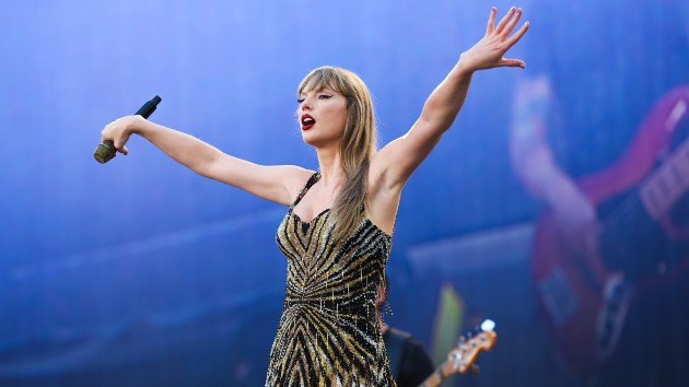 Taylor Swift notches 12th week at #1, wins at Kids Choice Awards