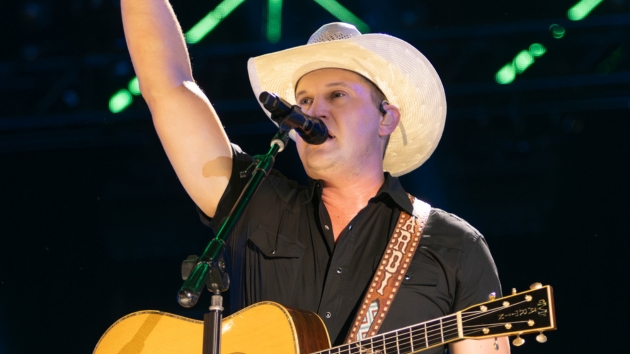 Jon Pardi welcomes second baby girl to “Pardi of 4”