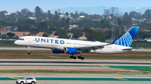 United plane loses tire during takeoff at Los Angeles International Airport