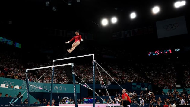 Suni Lee shines with bronze in uneven bars final at Paris Olympics